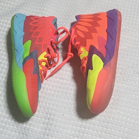 PUMA EUC MENS SIZE 11 LAMELO BALL BE YOU COLOR FLASHY BASKETBALL SNEAKERS SHOES - Picture 14 of 14